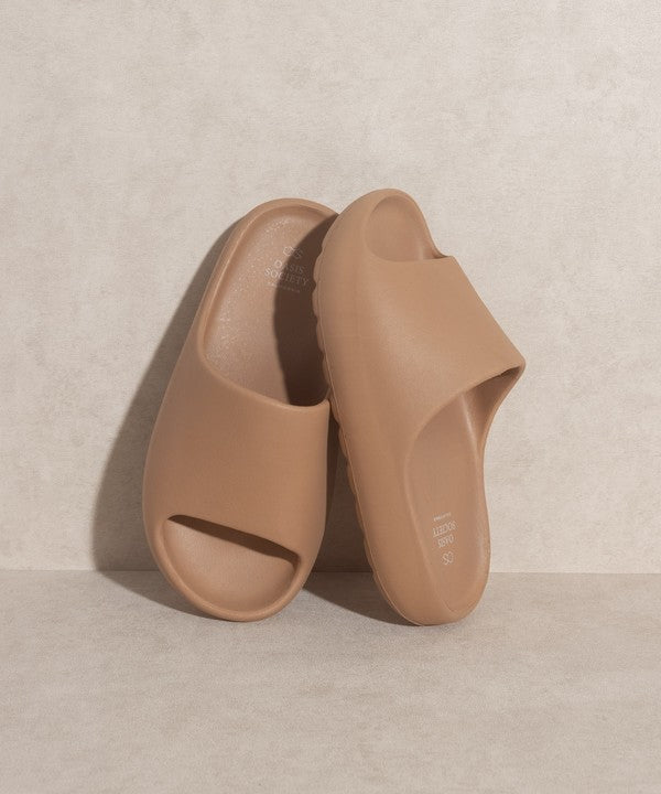 Chic Nude Comfort Slides